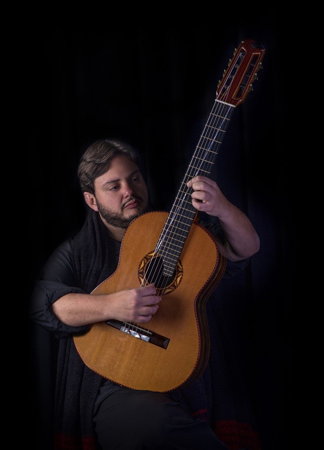 CROSSROADS/ Yamandu Costa, una chitarra che incanta
