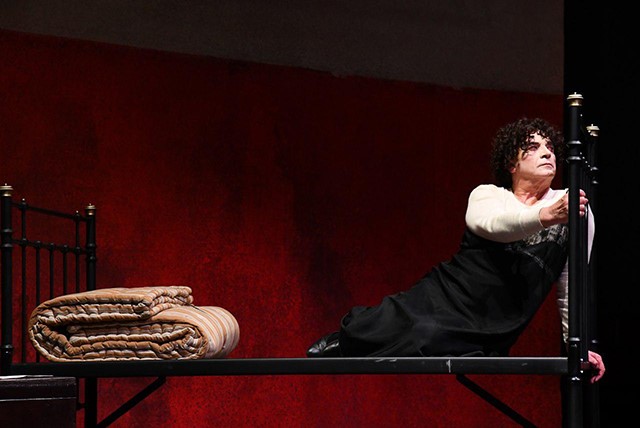 Franco Branciaroli è Medea al Teatro  Rossini