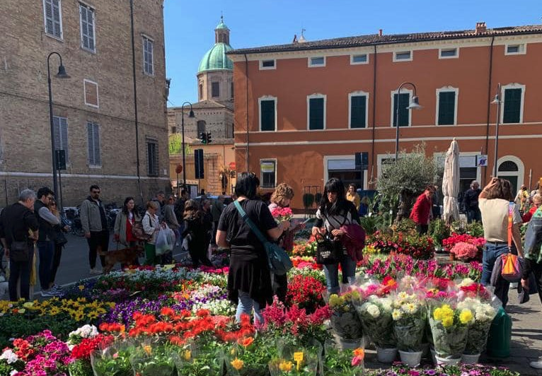 Ravenna in fiore, mercatini e mostra mercato